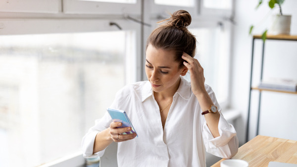 Smartphone und Augen: augenfreundliche Handynutzung